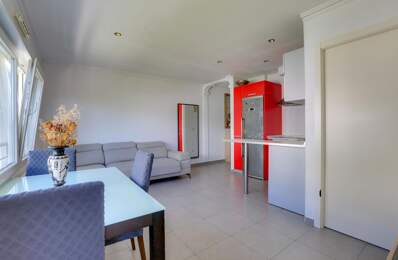 Appartement À Vendre — photo du bien