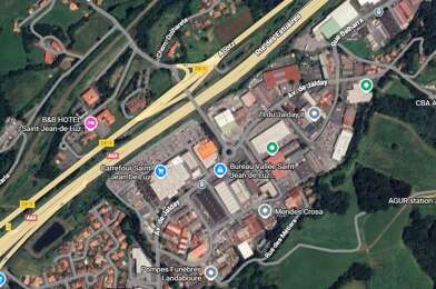 property.type.service  699000 €