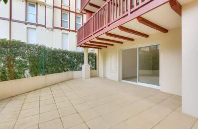 Appartement À Vendre — photo du bien