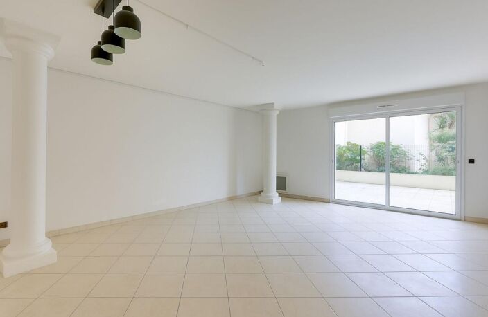 Appartement À Vendre — photo 2