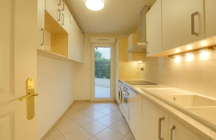 Appartement À Vendre — photo 3