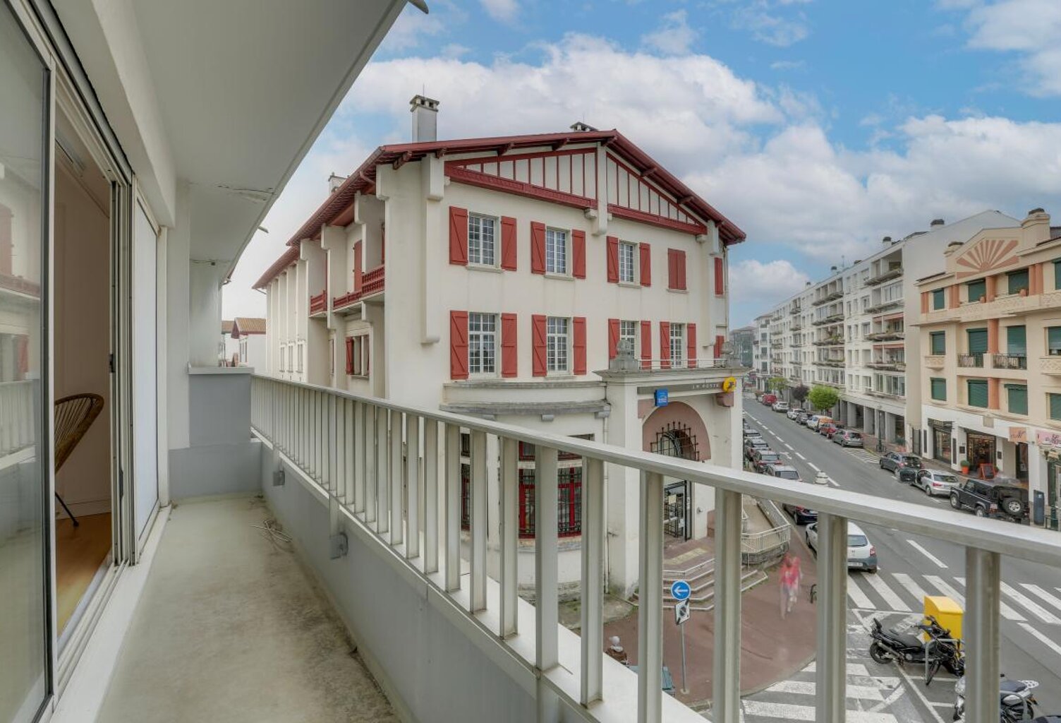 Appartement À Vendre — photo 1