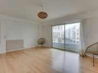 Appartement À Vendre — photo 2
