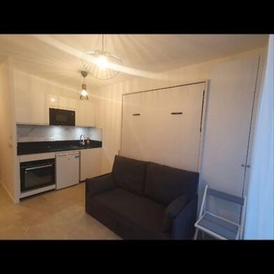 Appartement 1 pièces 700 €