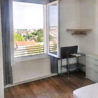 Appartement 1 pièces 540 €