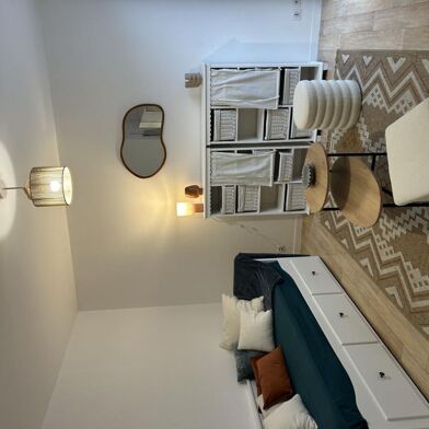 Appartement 1 pièces 700 €