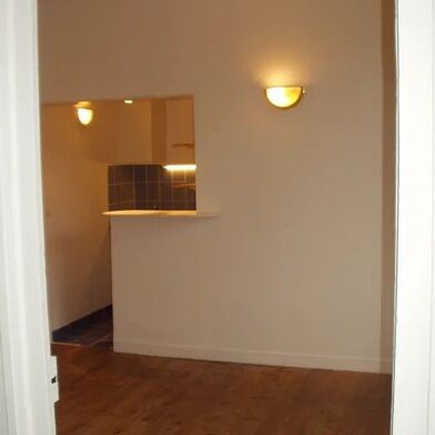 Appartement 2 pièces 587 €