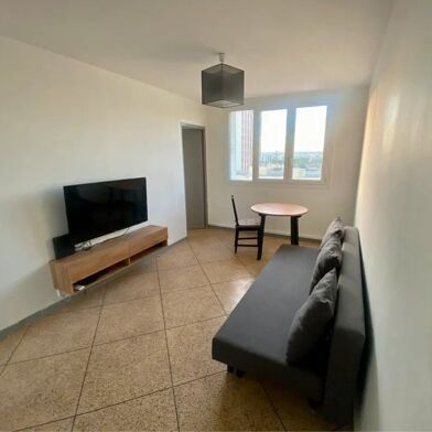 Appartement 4 pièces 1200 €