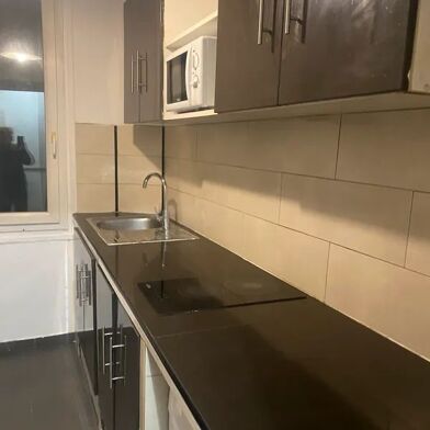 Appartement 2 pièces 890 €