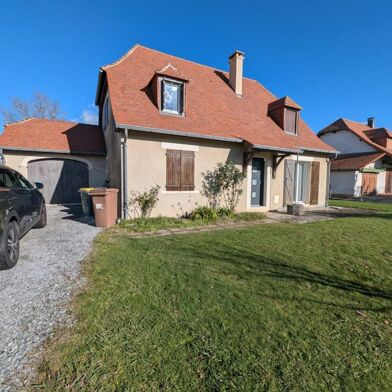 Maison 5 pièces 1350 €