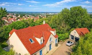 Maison 6 Pièces 216 m² à louer à Aigremont (78240)