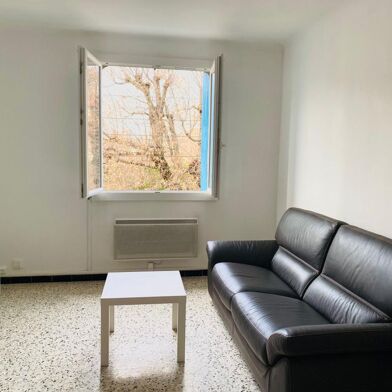 Appartement 3 pièces 710 €