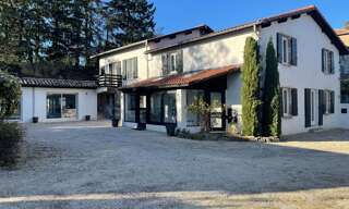 Maison 8 Pièces 300 m² à louer à Montagny (69700)