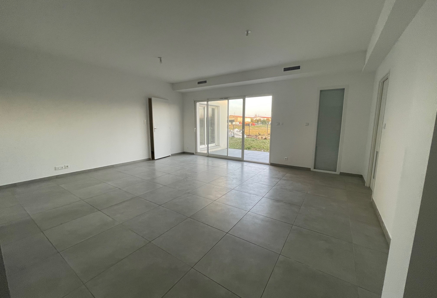 Location maison 4 pièces 90 m² à Miremont (31190) — photo 1