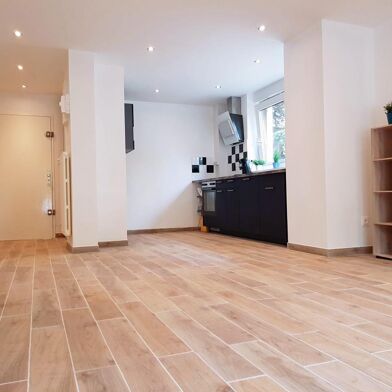 Appartement 2 pièces 772 €