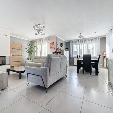 Maison 6 pièces 399900 €