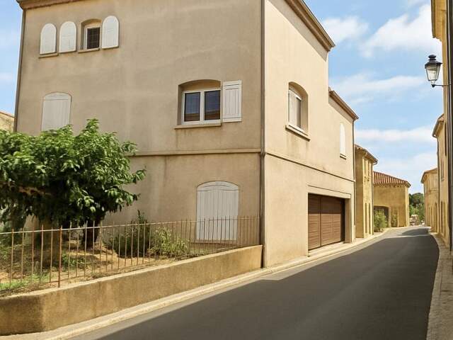 Maison Autignac 10 pièces 400 m2  garage cour local commercial — photo du bien