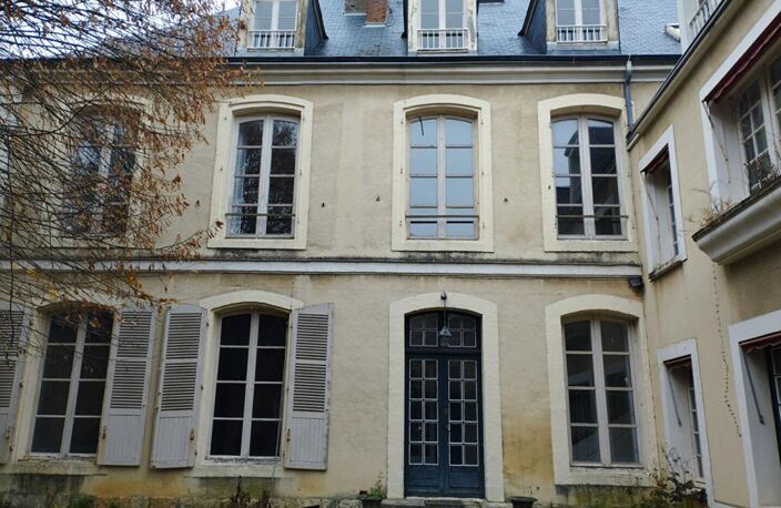 GRANDE MAISON FAMILIALE 420 m2 hotel particulier centre historisque Châteaudun — photo 3