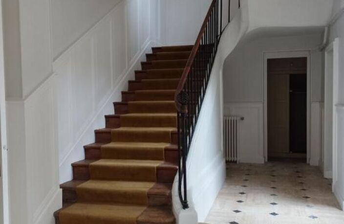 GRANDE MAISON FAMILIALE 420 m2 hotel particulier centre historisque Châteaudun — photo 4