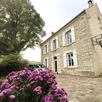 Maison 8 pièces 489000 €