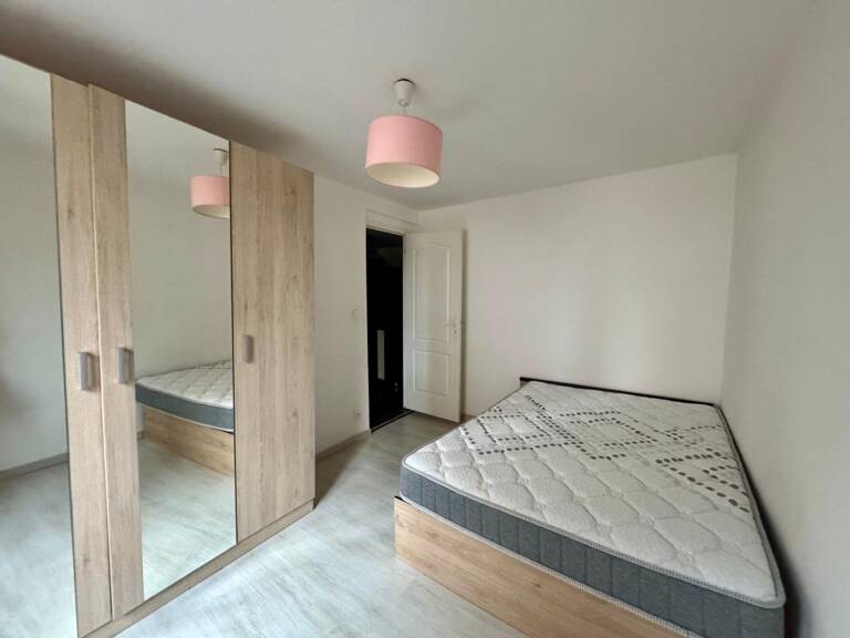 Immeuble de rapport À Vendre — photo 1