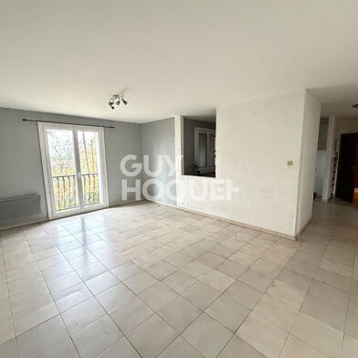 Appartement 3 pièces 730 €