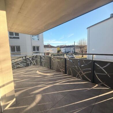 Appartement 4 pièces 870 €