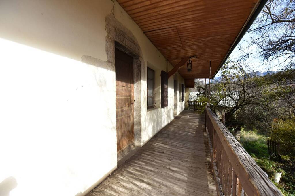 Villa / Maison  T5 à vendre Entrevernes 74410