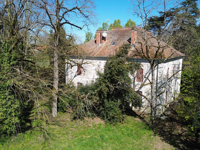 Poche de Miramont maison avec un magnifique potentiel — photo du bien