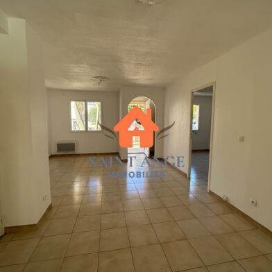 Maison 5 pièces 1940 €