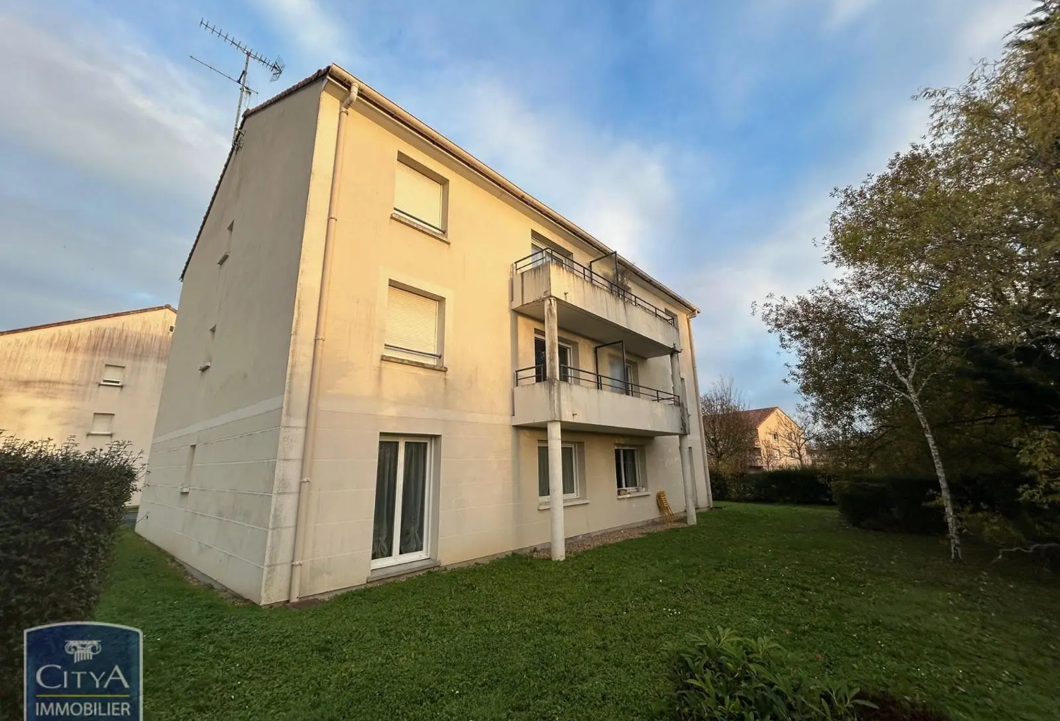 Vente appartement   Poitiers (86000) — photo 1