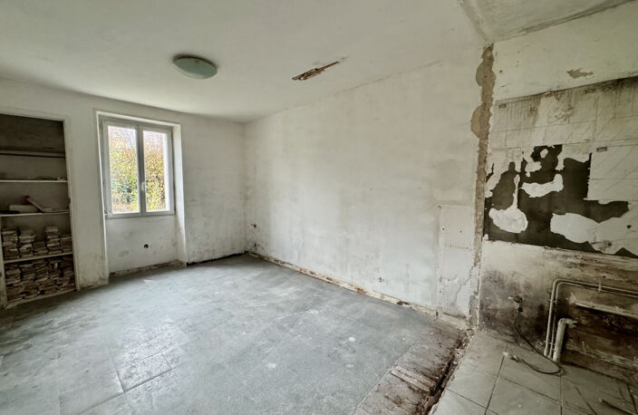 BEAULIEU SUR LOIRE - Maison à finir de rénover — photo 2