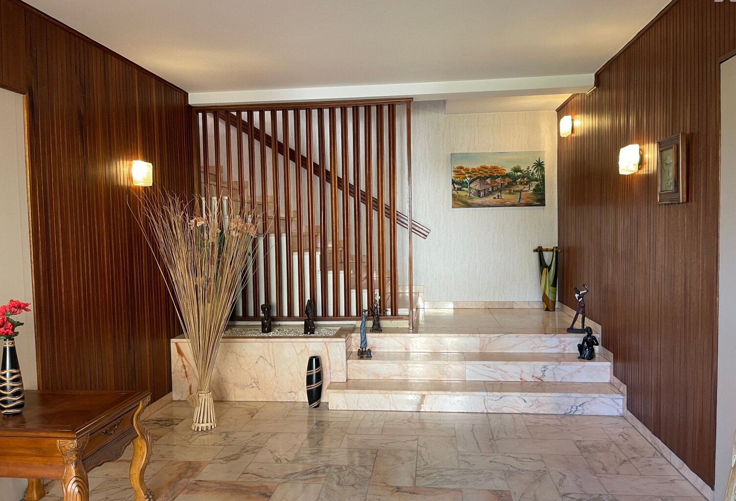 Vente immeuble   Berre-l'Étang (13130) — photo 1