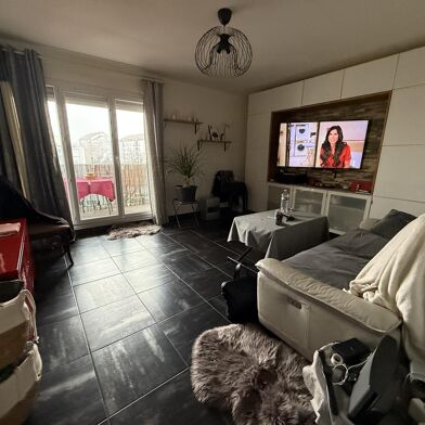 Appartement 3 pièces 232000 €