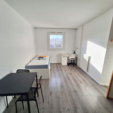Appartement 1 pièces 720 €