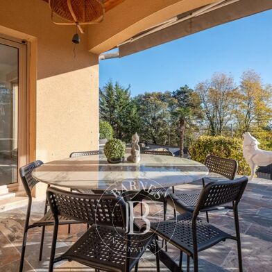 Maison 7 pièces 1090000 €