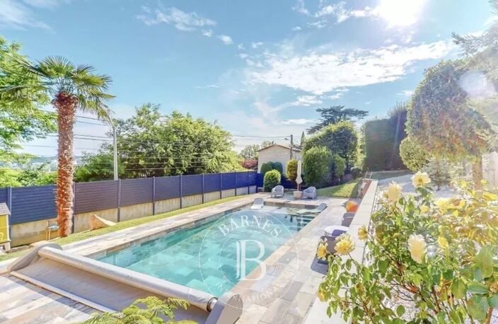 Sainte-Foy-les-Lyon - Maison d'environ 240 m² - Terrain de 633 m² avec piscine — photo 4