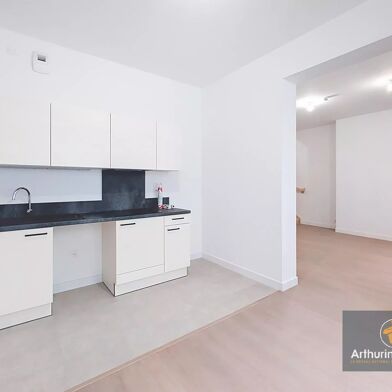 Appartement 3 pièces 1140 €