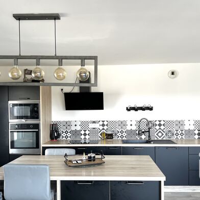 Appartement 4 pièces 360000 €