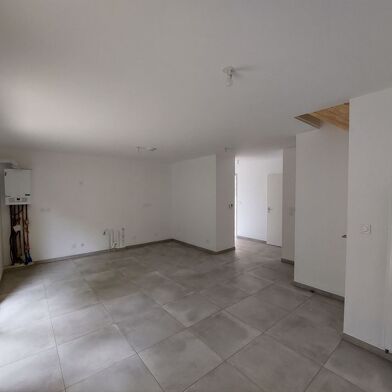 Maison 4 pièces 1410 €