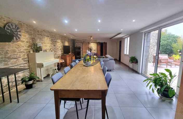 BESLE SUR VILAINE - 237 m² hab- 500 m² de Hangar - TERRAIN — photo 2