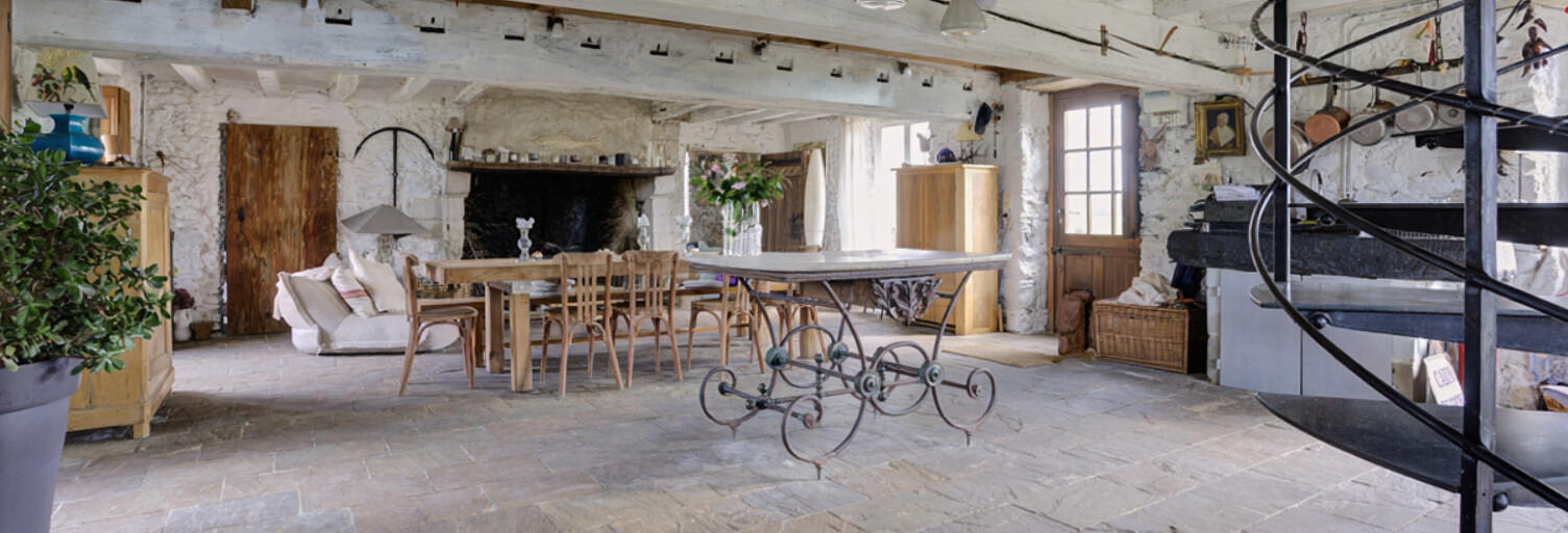 Maison 7 Pièces 266 m² à vendre à Béhuard (49170)