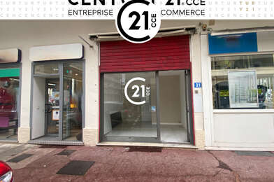Commerce  905 €