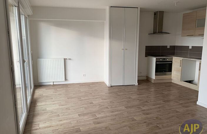 ST SEBASTIEN T3 63 M² AVEC CAVE ET STATIONNEMENT — photo 3