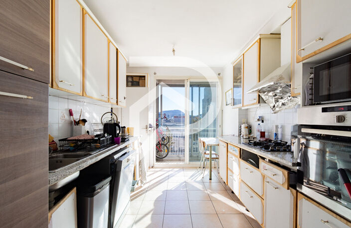 Appartement 5 pièces 100 m2 avec balcon Marseille 13008 — photo 5