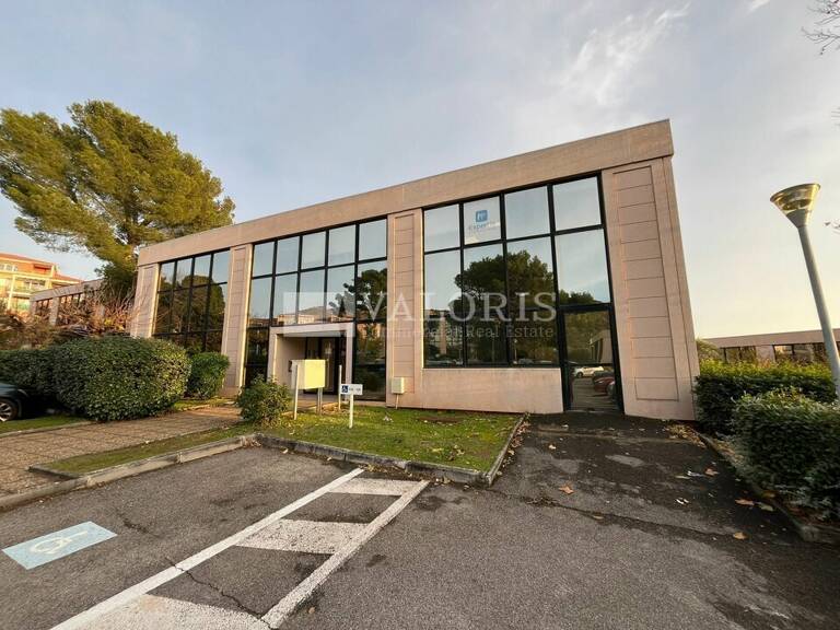BUREAUX à LOUER — photo 1