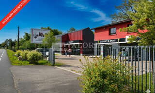 Commerce  211 m² à louer à Saint-Genis-Laval (69230)