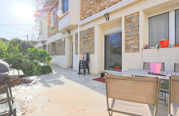M2236 - TOULON - Mourillon-Lamalgue - Appartement T4 - rez-de-jardin - garage — photo 2
