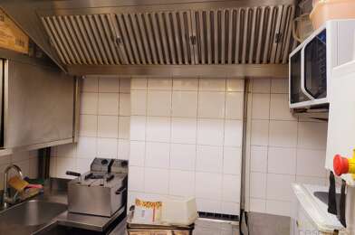 Commerce  105000 €