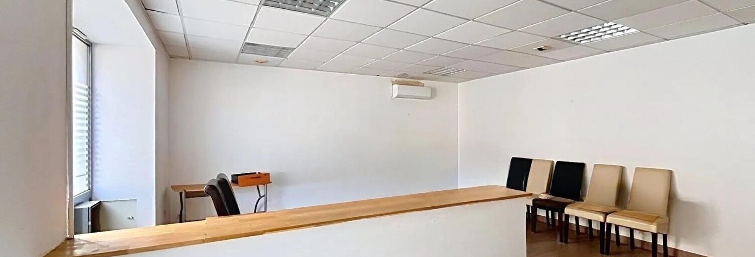 Immeuble  460 m² à vendre à Saint-Paul-de-Fenouillet (66220)